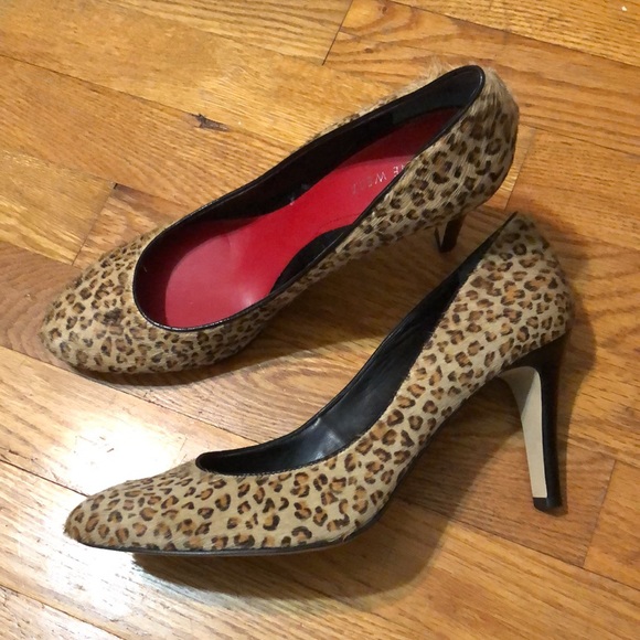 Nine West leopard print (hair-see pics) heals, 8.5 - Picture 9 of 14